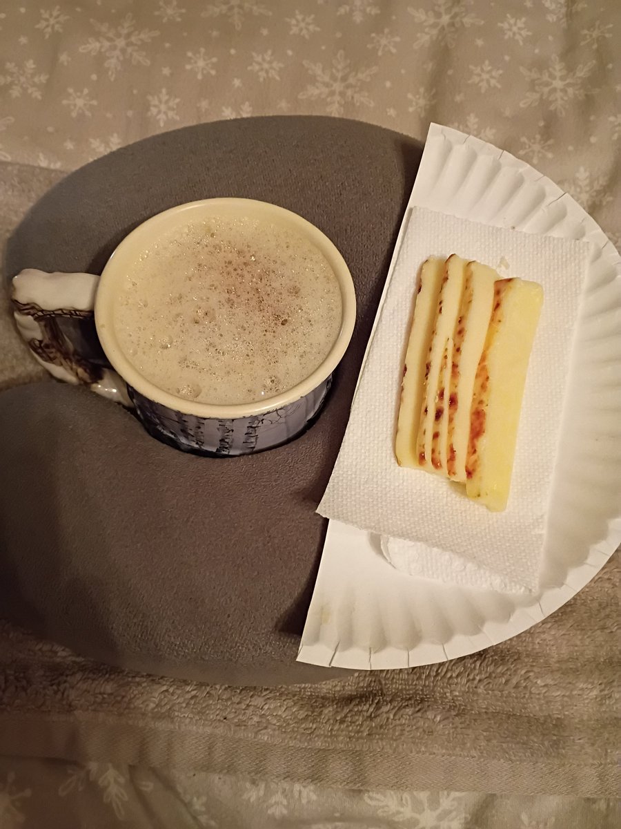 DeboraJarvela's tweet photo. Morning, about to have my 16 oz. Of coffee with squeaky cheese, hope your morning goes well along with the rest of the day. https://t.co/mEqJInc9sV