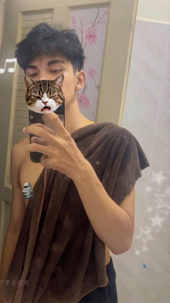 Chiilsmu31's tweet photo. Chat mk lg phg kom rik pek merl 😒 https://t.co/ZMn5Mtv5bY