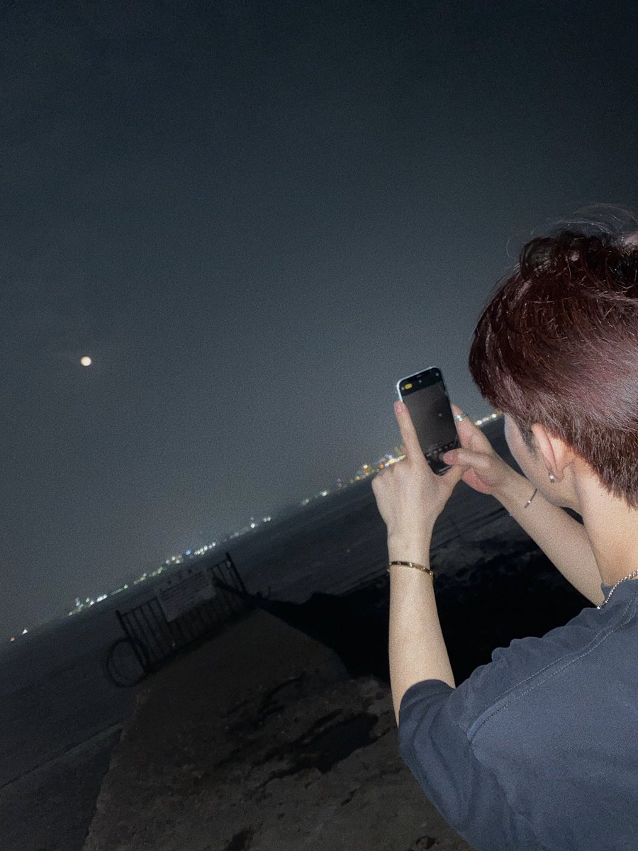 jangmics's tweet photo. 2023 vs 2026 

zhang hao is finally not spending the moon festival away from home 🥹 https://t.co/DrZiEKJedz