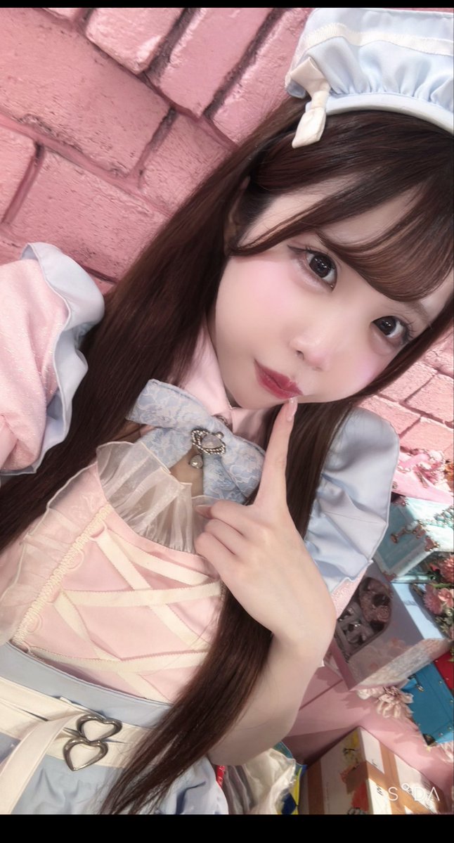 4awase_chu's tweet photo. @ns_mioo こんにちは✨️歌舞伎町コンカフェメモラブルにいますあむです꒰՞> · <𓈒՞꒱王道メイドコンセプトなのであしゅさまにぴったりかと思います♩
絶対絶対楽しませるし全力で可愛いをお届けいたしますので選んでいただけたら嬉しいです！チェキ一緒に撮りましょ〜💕 https://t.co/5YQqpT8fmv