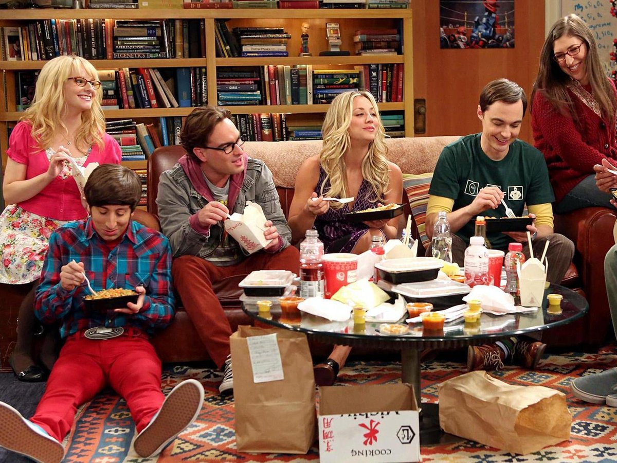 Midnightcast1's tweet photo. ۱۹ سال پیش در چنین روزی، The Big Bang Theory برای اولین بار از CBS پخش شد؛ سریالی که با لئونارد، شلدون، پنی، هاوارد و راج شروع شد و در نهایت به یکی از طولانی‌ترین سیتکام‌های تاریخ تلویزیون آمریکا تبدیل شد.

 سریال در ۱۲ فصل و ۲۷۹ قسمت ادامه پیدا کرد و در سال ۲۰۱۹ به پایان رسید. https://t.co/eaHQAeezqZ