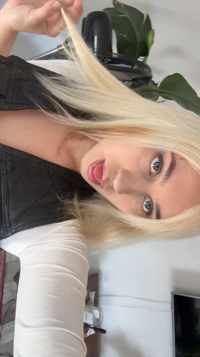 MissBlackmail's tweet photo. Friday as my blackmail slave means u get on ur knees and hand me ur paycheck 

i be walking these bitches like dogs https://t.co/avKgo2GHw3