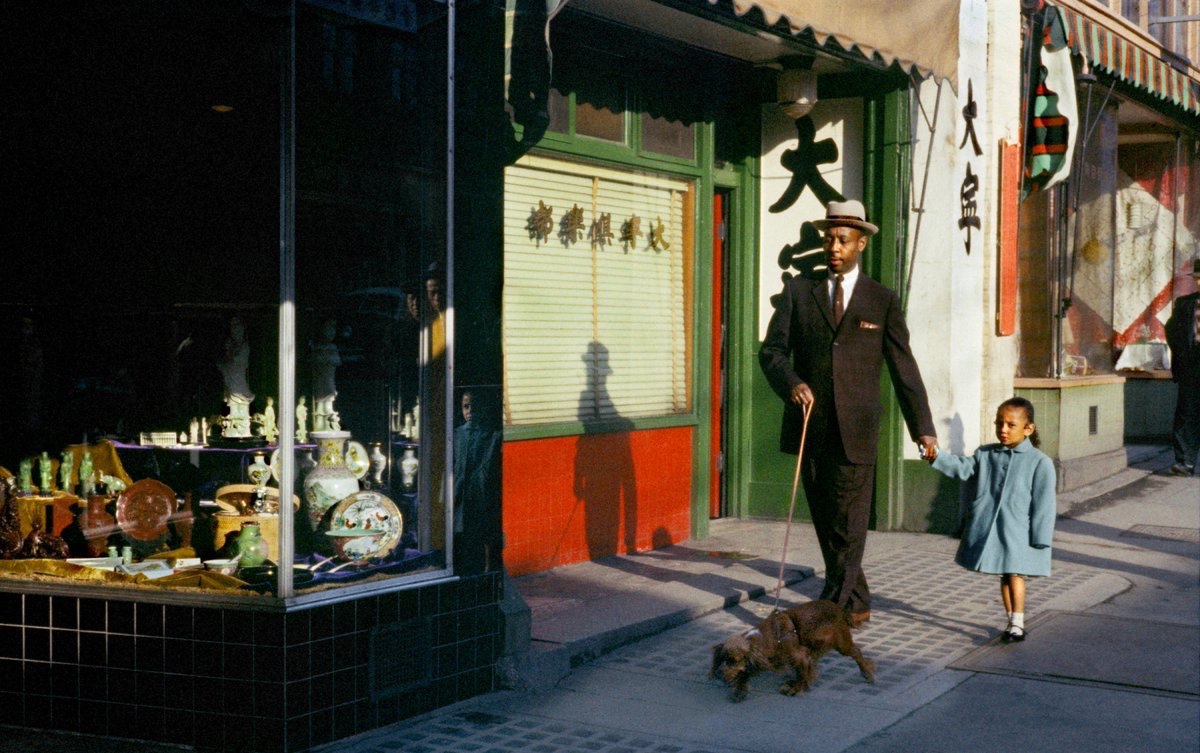 eyeonaxis's tweet photo. Vancouver, Canada, 1958, photo by Fred Herzog https://t.co/JLLLHTPWDY