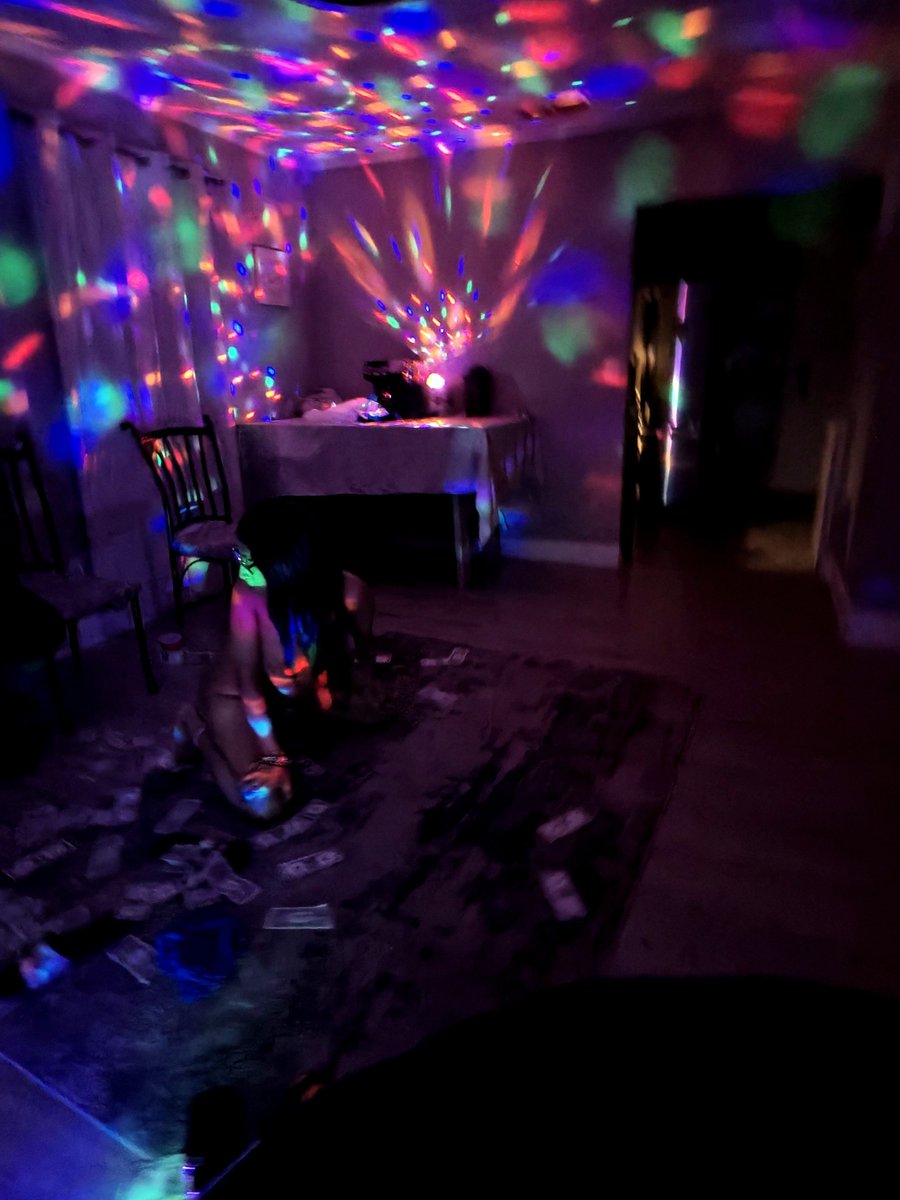 Dalastman's tweet photo. Honeycomb Friday Freaky Fall Event 
New Event Time: 10pm-3am 
Admission: $15@Door - 11:00pm
"Money Shower "
$10 Mix Drinks 
VIP Area 
MidnightBallerina 😈😈😈
Bring Plenty of $1
Txt for more info 678-598-4444, 678-744-3919 or https://t.co/MxJFx83hvY https://t.co/PkZGl1SmrI