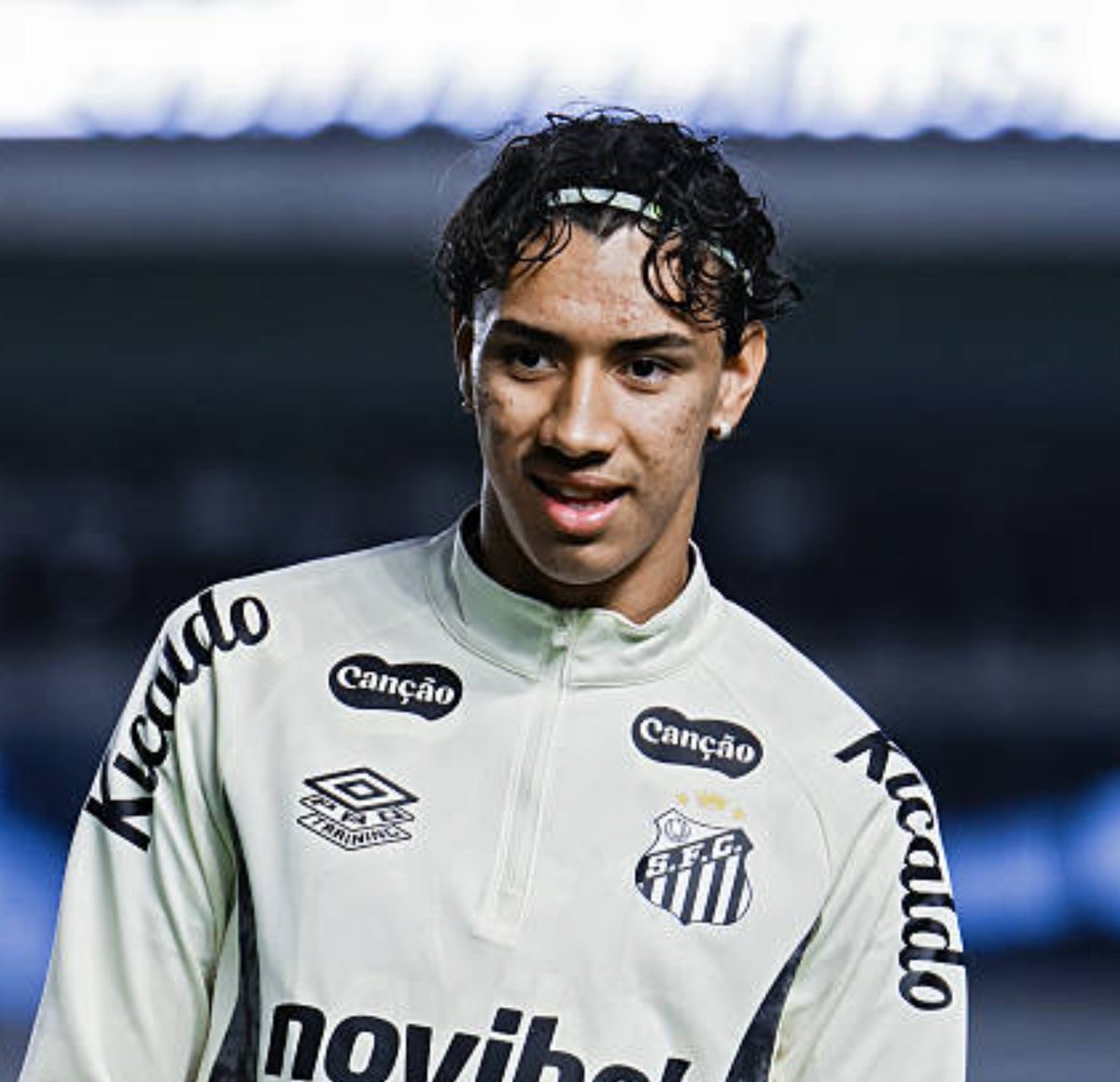 NJanfren's tweet photo. Cara, o Ancelotti é um merda total.

Jogo contra a Austrália, propício pra testar a nova safra de meias e ele ainda não deu chances para Breno Bidon e Gabriel Bontempo.

Não mudou nada pós eliminação para a Noruega. É a mesma mentalidade de merda. https://t.co/LTgCVsisIP