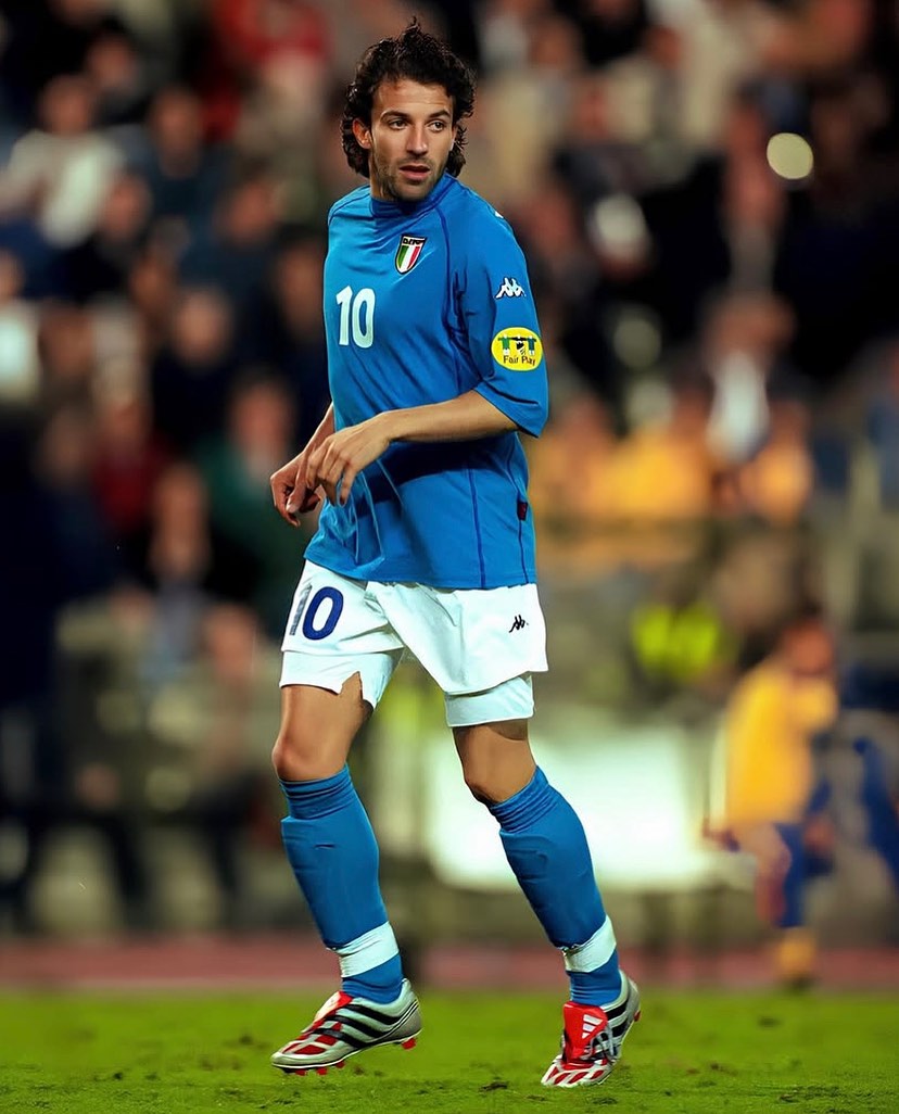 90sfootball's tweet photo. Alessandro Del Piero 🇮🇹 https://t.co/WxFQOyBNAB