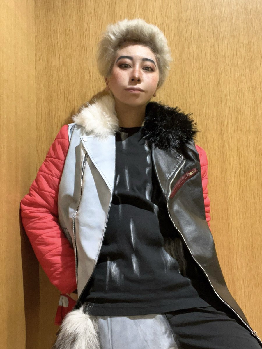 bnys_kei's tweet photo. ⚠️Cosplay
遅くなりましたが、9/22のコスダンステージ♪41ありがとうございました！前回に引き続���このチームに参加できて本当に嬉しかったです✨驚きの2役も頑張りました💪❤️‍🔥今回も優しくて個性あふれる素敵な仲間たちと一緒にたくさん踊れて楽しかったです！🥰🥰

#コスダン
#ヴァイブキャッツ https://t.co/JYyvkrdR16