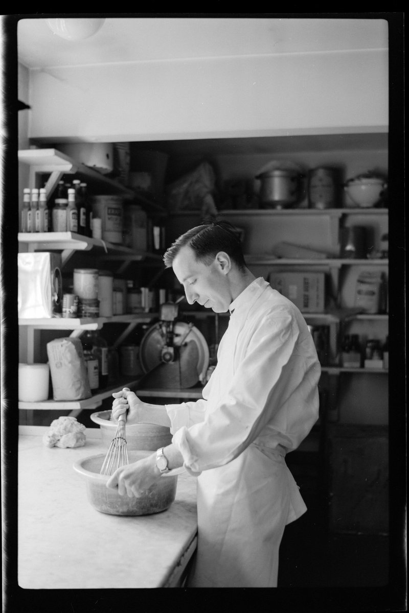 JesuitArchives's tweet photo. Did you know #Jesuits have worked as cooks as well as their more familiar roles as teachers, scientists, astronomers or social campaigners?
In celebration of #CookingDay, here is a #JesuitBrother whisking up a delicious meal at #Heythrop College in the 1950s
#Cooking https://t.co/5ehbmdMw8S