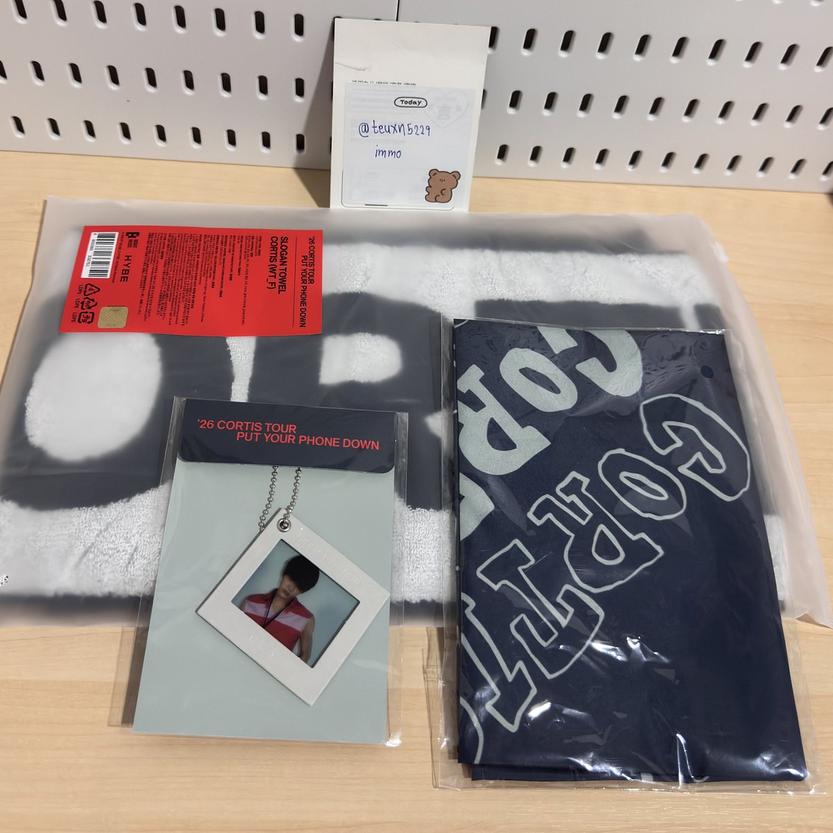 teuxn5229's tweet photo. ꒰ปล่อยค่า | พร้อมส่ง꒱ 

🪄Cortis Ball SmartTok 550฿

🪄Cortis Ball Keyring 450฿

🪄Photo Keyring น้องกอน 350฿

🪄Slogan Towel Cortis 650฿

📮รวมส่ง

#ตลาดนัดCortis https://t.co/sEb3ht1owH