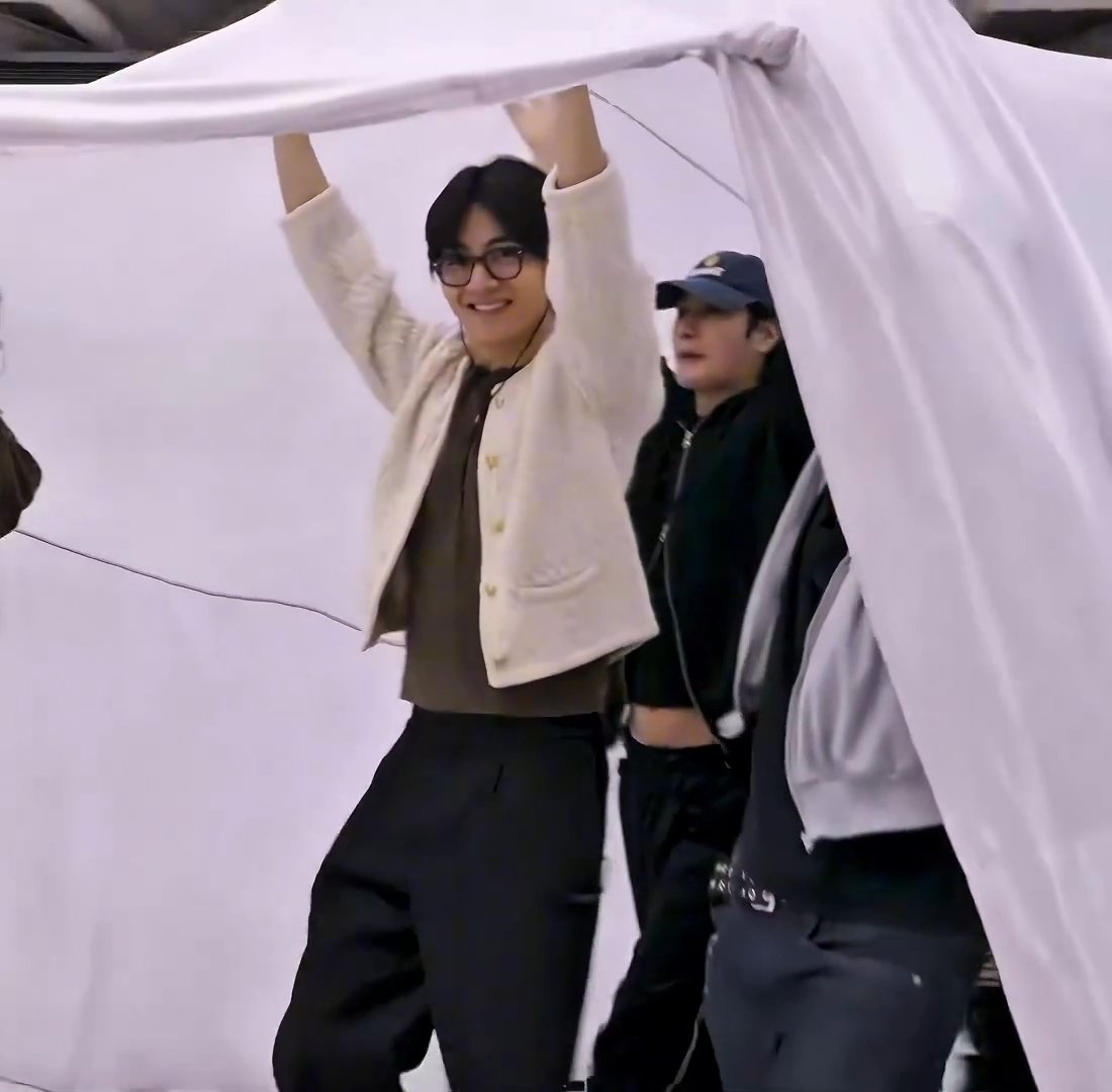 BTS_TAEHYUNGO's tweet photo. 👍 https://t.co/1CFSkgKG25