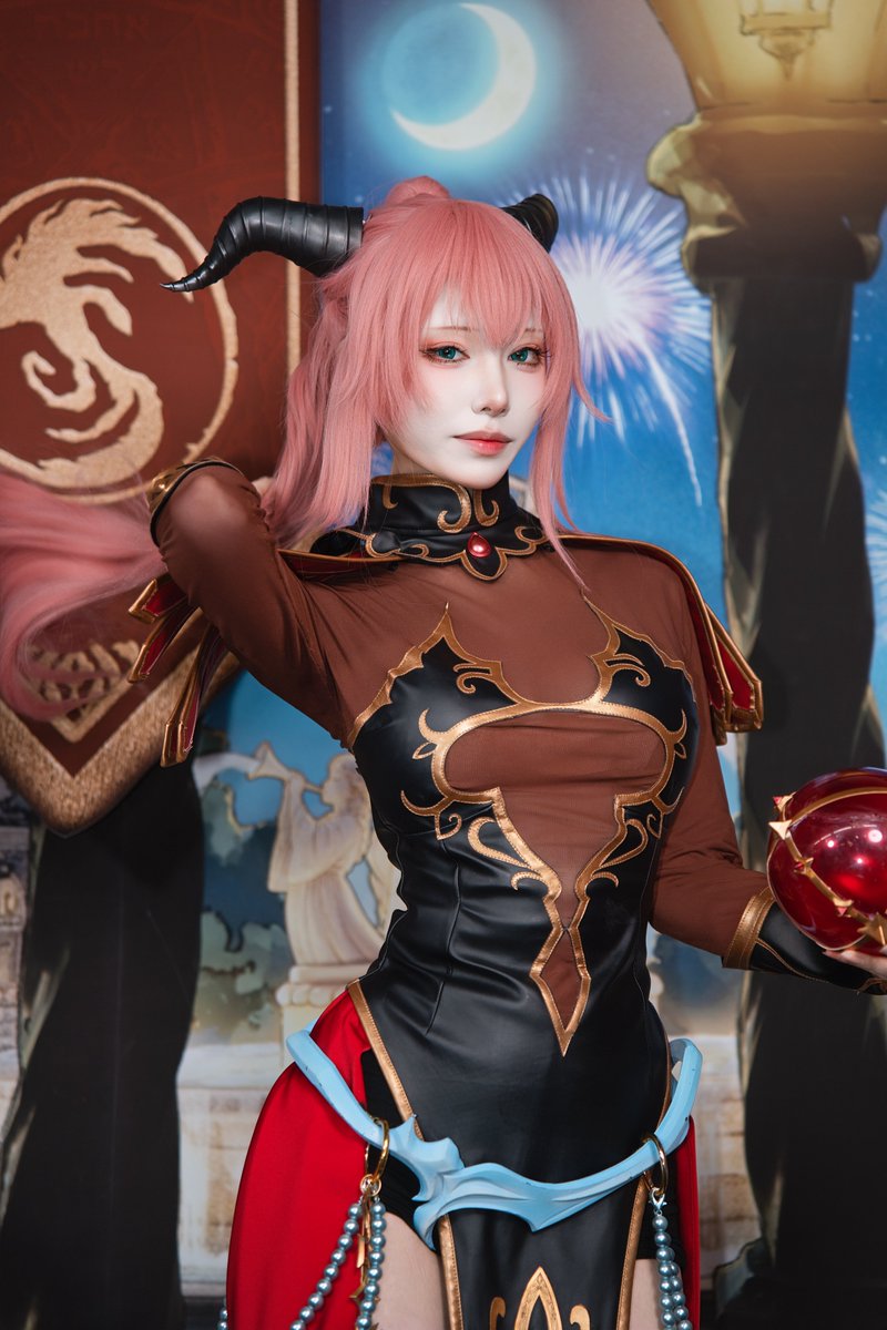 tekihi01_'s tweet photo. TGS2026

レッドストーンブース
黒魔術師 / 항아 : Hangah
 (@Hangah_cos )

📸撮影ありがとうございました^ ^

#TGS2026 #REDSTONE #レッドストーン https://t.co/V0d83Bmnu8