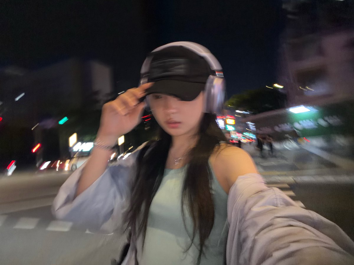 KyaPochu's tweet photo. adik baru puLanG LESssssss 😵😵💤🥀 https://t.co/ZCvtFom9eD