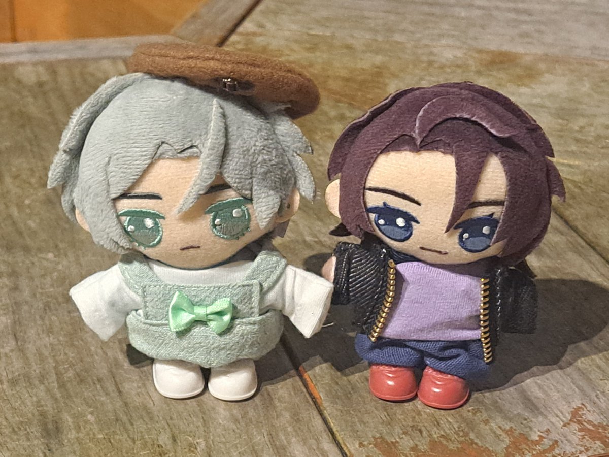 BLOOD_96su's tweet photo. 夜のお散歩🐑🦊 https://t.co/DjPexRXKIc