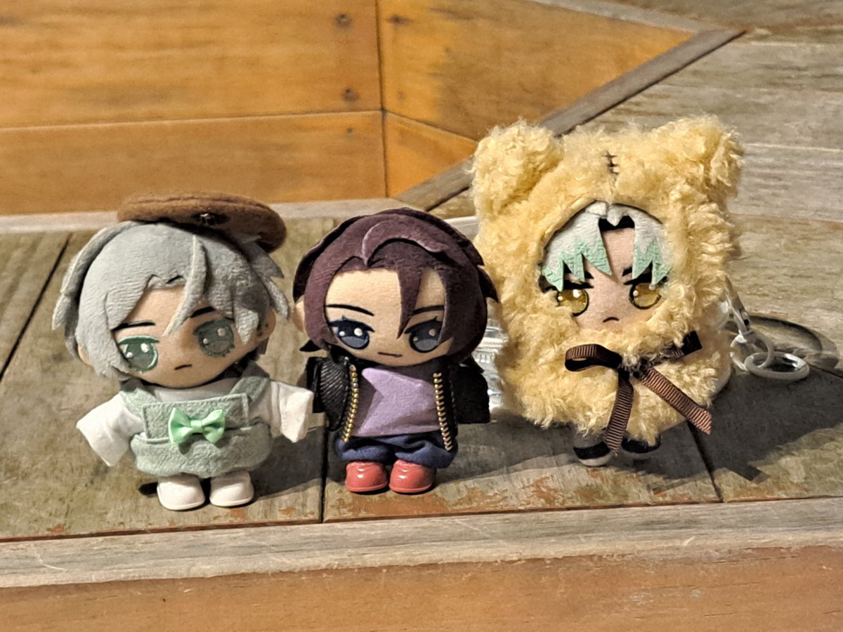 BLOOD_96su's tweet photo. 夜のお散歩🐑🦊 https://t.co/DjPexRXKIc