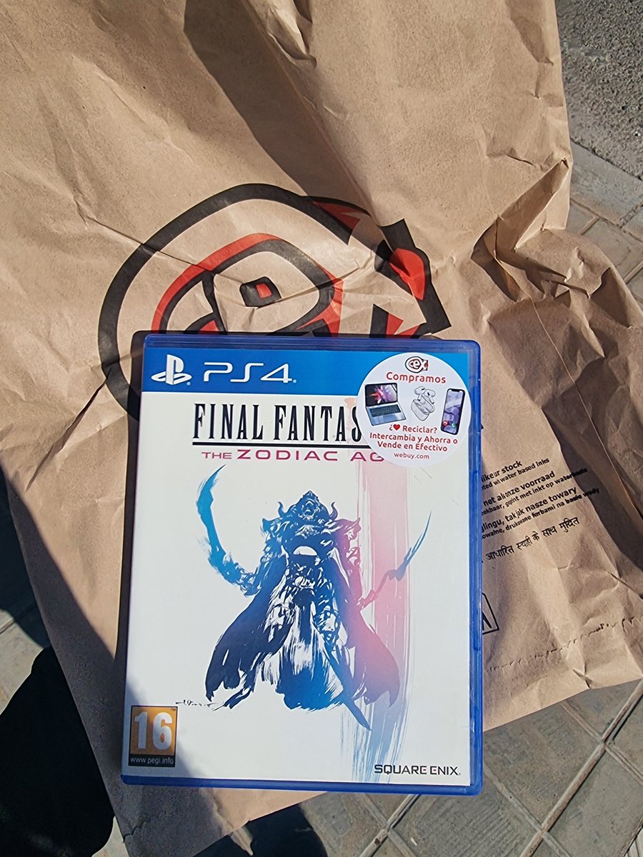 AlyOneDay's tweet photo. Went to the doctor and they had me waiting for 2 hours just to be attended so I decided to treat myself a bit on the way home<3 (tho this prolly means not buying anything until next year) https://t.co/fEsO72dsVY