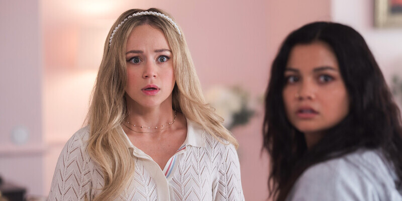themoviewaffler's tweet photo. "Buzzkill never quite figures out how to successfully realise its novel elevator pitch."
BUZZKILL is on Tubi now.
Read @hilliseric's review at https://t.co/IPztOf1xBH
#Buzzkill #horror #SienaAgudong #BrecBassinger #film #movies https://t.co/Lk1gP6cIUn