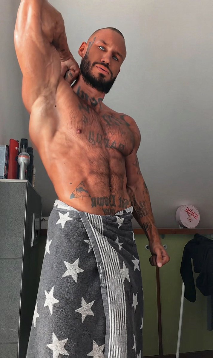 BigFuckingNik's tweet photo. wataa https://t.co/9zYnNaHCju