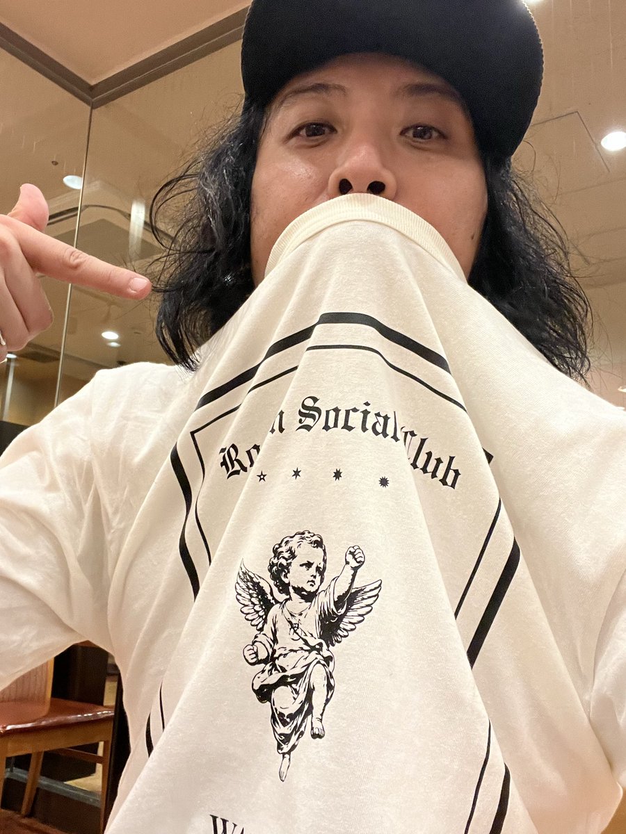 sukebakuno's tweet photo. 河野とRockon Social Club！Zeppなんば！
ヘビーでハードなロッケンロールを大量に浴びれただ！爆アゲ押忍ですねん！！
イェアッ！！ https://t.co/9cDW2zUSzs