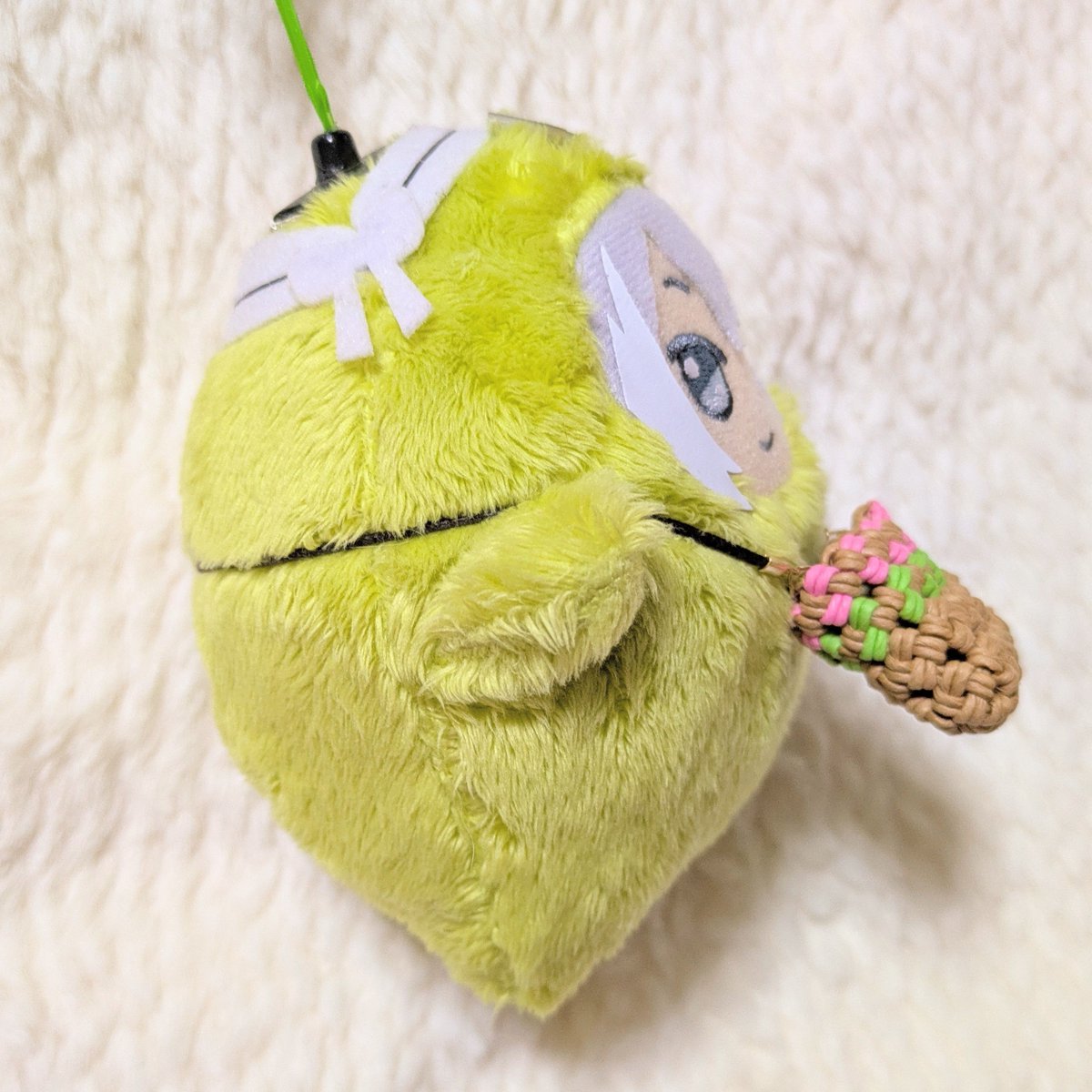 omiso0u063's tweet photo. BOOTHの準備崖っぷちギリギリで終わりました！！ストラップの色とかどれくらい入るかとかまんまるモンだとどうなるかとかちょっとチラ見せします！！こうなります！！ https://t.co/sEs2QobKIN