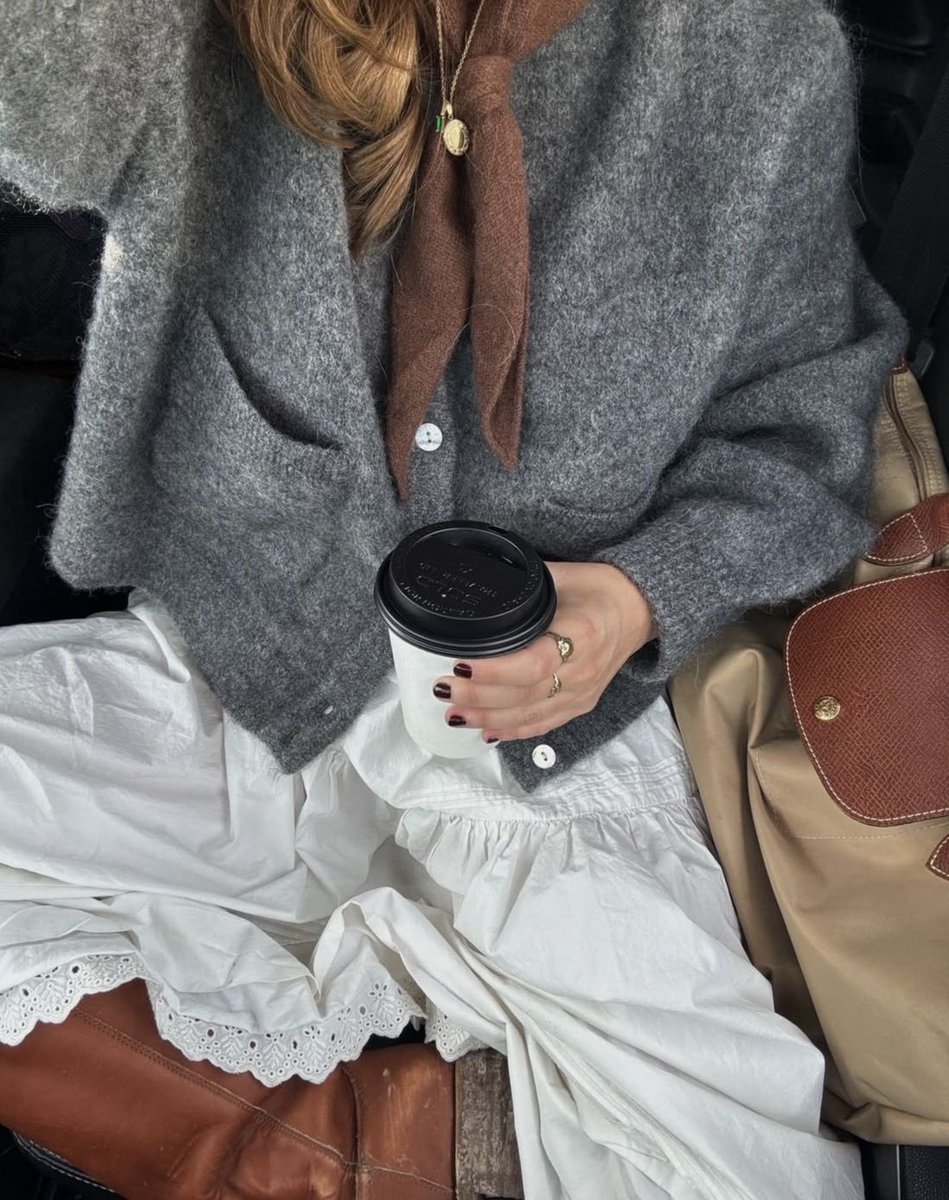 m_____0o0o's tweet photo. 秋服image、こんな気分🪵 https://t.co/dm9p6dXSzN