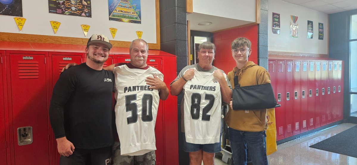 AAbbott2027's tweet photo. My Jersey, Your Impact!  Oscar and Cheri have made a major impact on my life.  They have always been there for me supported me and others in ways that many will never know.  You both brighten our hallways in a way that the wax never could.  Thank you for being Awesome!!! https://t.co/LHKNZflXQr
