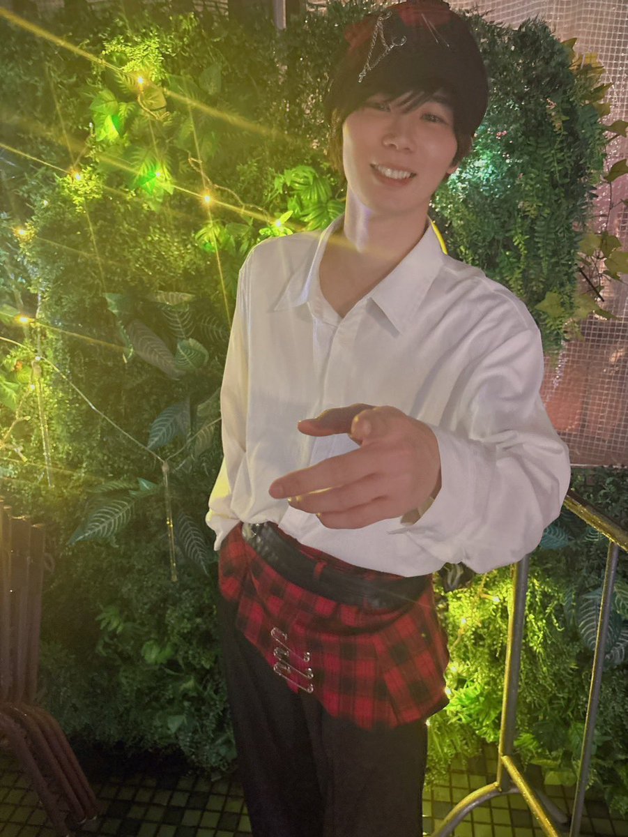 luvomega_ryoya's tweet photo. 雨の中やのに見てくれて、聴いてくれた人がいることにほんまに感謝せななと思います。
ありがとうございました！
そしてまた頑張ります！ https://t.co/9FMYfFK1VH