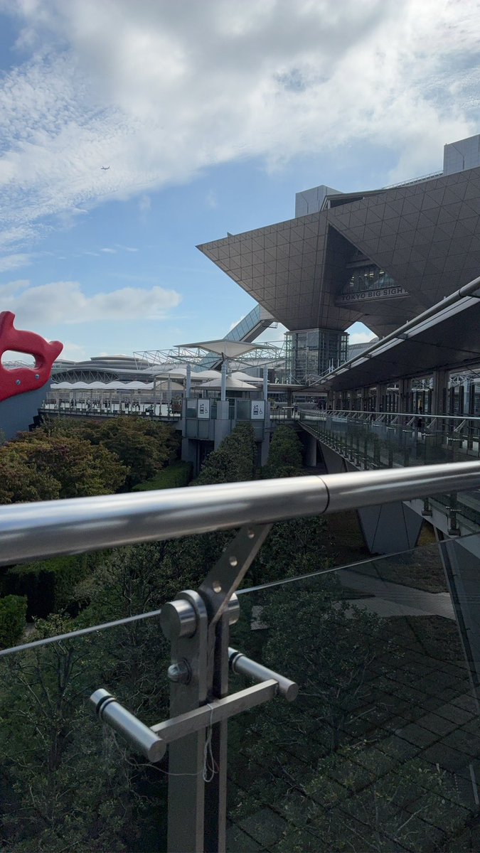 asakoaicha's tweet photo. One more day to go! 3日間で商談35以上、死ぬ… @t_expo  b to b のtravel martのほうにいます… https://t.co/XvCw92pjd9