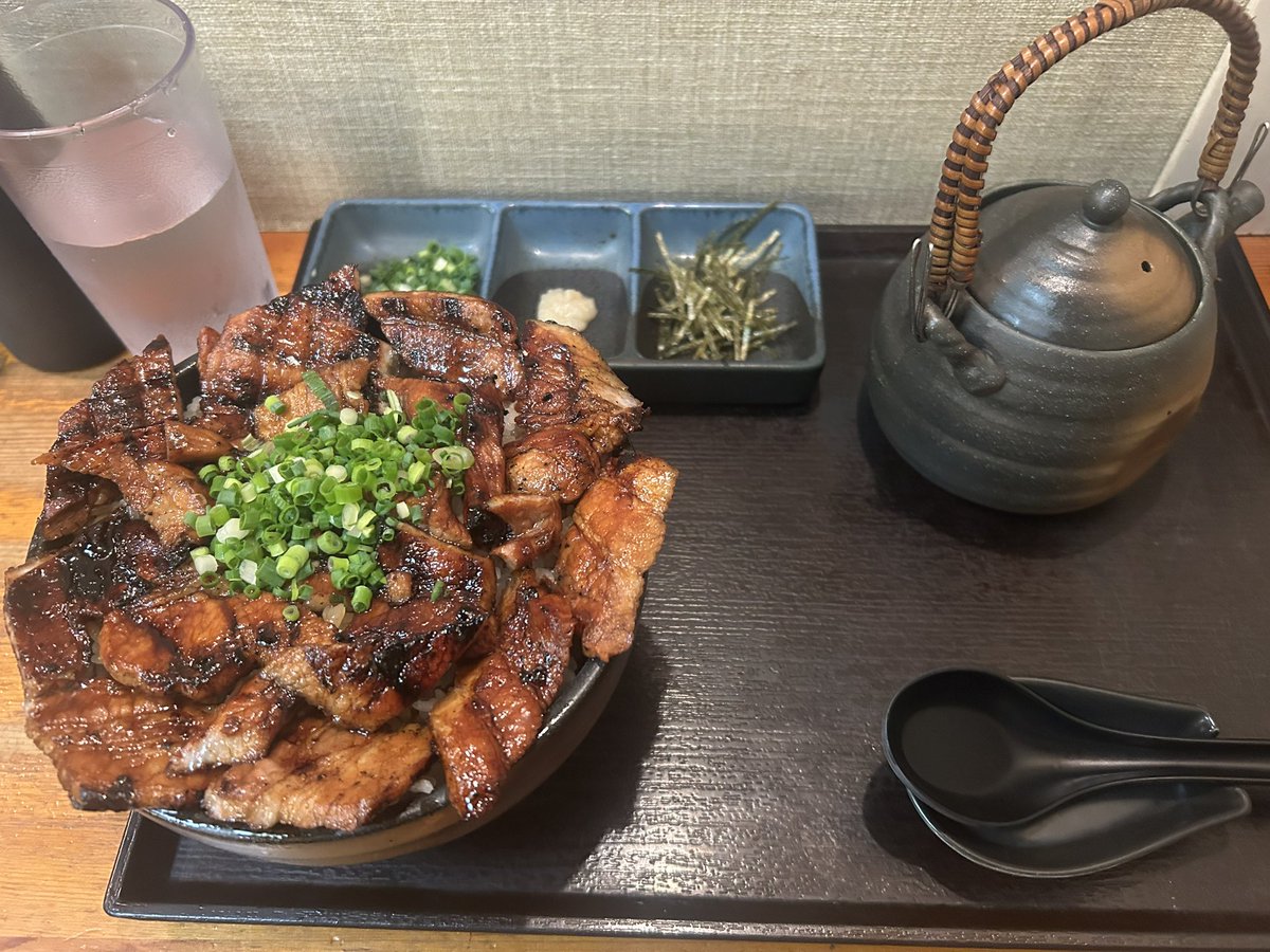 KYOswd's tweet photo. 超久々に豚野郎！ https://t.co/tELg7ldIt6
