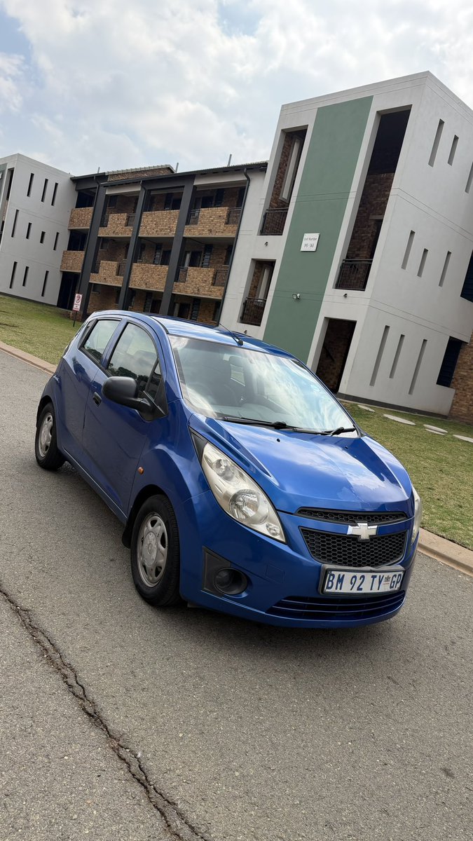 kodi_the_queen's tweet photo. Spark Chevrolet best for daily use Bolt/inDrive/Mrd.                                                                                      
Radio/bluetooth/aux/usb
Heater/aircon💯 
Partial service history 💯 
Model 2010
R55k ☑️ text me on 0629019544/0631555896
#Adhoc #Extrasmooth https://t.co/6eiQj5ea73