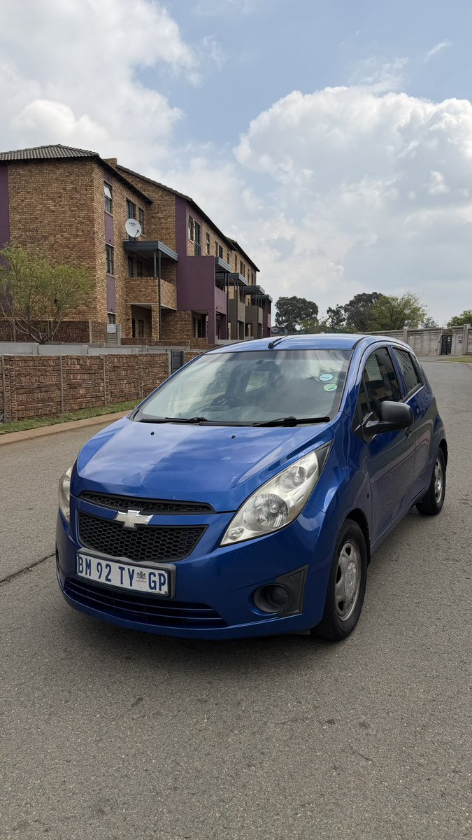 kodi_the_queen's tweet photo. Spark Chevrolet best for daily use Bolt/inDrive/Mrd.                                                                                      
Radio/bluetooth/aux/usb
Heater/aircon💯 
Partial service history 💯 
Model 2010
R55k ☑️ text me on 0629019544/0631555896
#Adhoc #Extrasmooth https://t.co/6eiQj5ea73