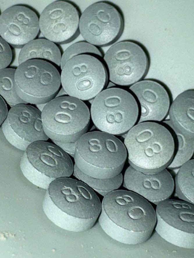 Rustoleumspray's tweet photo. Oxy 80mg super quality 💯🔥💯🔥 

https://t.co/2oCr8PPxeo https://t.co/PqdwP9xaCU
