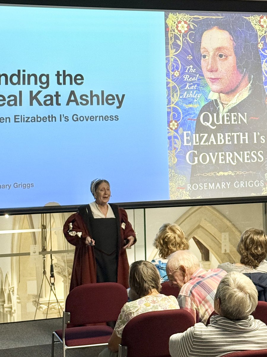 RAGriggsauthor's tweet photo. A huge thank you to the Friends of Newton Abbot Museum for giving me such a warm reception yesterday evening. 

Here I am wearing a russet nightgown as I introduce The Real Kat Ashley. 

#historytalks #bookevent #katashley #newbiography https://t.co/CIjYVOt21Z