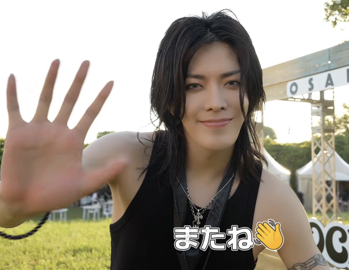 an127_1026's tweet photo. 悠太さんのカラコンほんとにずっーと気になってたんだけどOLENSのカラコンだ！！！
色の特定は詳しい方お願いしたいｗ https://t.co/3ULtegT6NJ