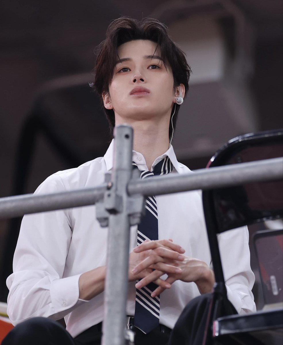 jyokeimakis's tweet photo. 요런 앵글로 찍은 사진 잘 나오는 게 맞아? https://t.co/nH2UuSo9Ju