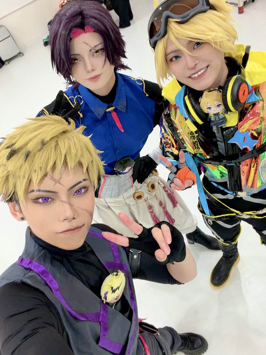 xxgekixxx's tweet photo. Cheese! 💛💜🩷 https://t.co/a7Q8RHixya
