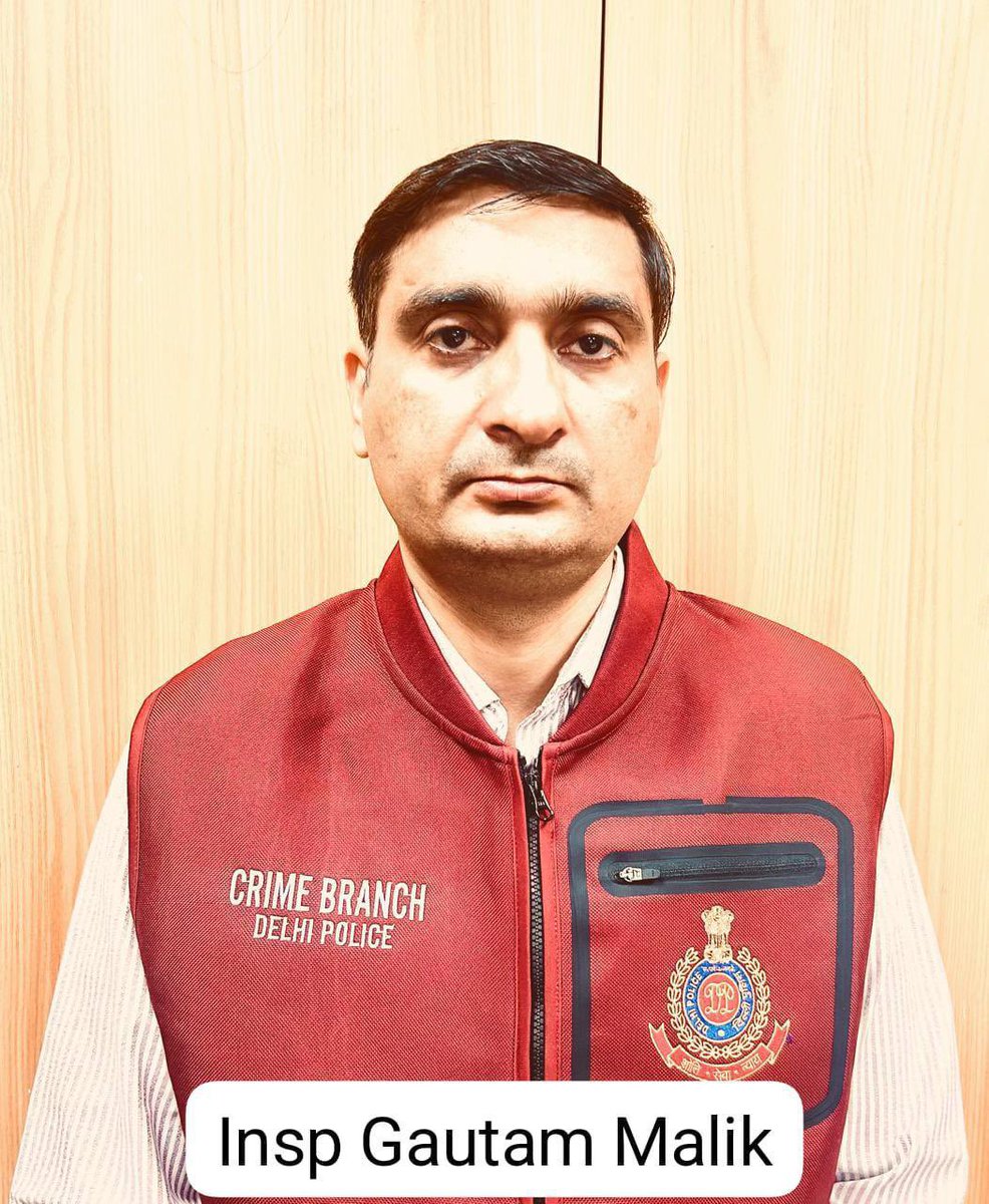 CrimeBranchDP's tweet photo. 🚨🔥 9-YEAR EVASION ENDS — DECLARED PROCLAIMED OFFENDER NABBED FROM RANCHI! 👮‍♂️

🎯 WR-II, Crime Branch, Delhi apprehended a Patna-based gangster & declared Proclaimed Offender wanted in an Arms Act case of PS Special Cell, Delhi.
🔎 Declared PO in 2018 after evading arrest/trial; traced to Ranchi, Jharkhand through secret information, technical surveillance & field intelligence.
⚡ Member of Pinku Chaudhary gang, with 16+ serious criminal cases in Bihar, including murder, robbery, dacoity & Arms Act cases.

💪 Successful operation led by Insp. Gautam Malik, under ACP Raj Pal Dabas and under the supervision of DCP Sh. Harsh Indora

🚨🔥 9 साल की फरारी का अंत — रांची से घोषित अपराधी गिरफ्तार! 👮‍♂️

🎯 WR-II, क्राइम ब्रांच, दिल्ली ने पटना निवासी एक गैंगस्टर एवं घोषित अपराधी को रांची, झारखंड से गिरफ्तार किया, जो थाना विशेष प्रकोष्ट, दिल्ली के Arms Act मामले में वांछित था।

🔎 वर्ष 2018 में गिरफ्तारी एवं ट्रायल से बचने के कारण उसे घोषित अपराधी घोषित किया गया था। गुप्त सूचना, तकनीकी निगरानी एवं फील्ड इंटेलिजेंस के माध्यम से उसकी लोकेशन रांची में ट्रेस की गई।

⚡ आरोपी पिंकू चौधरी गैंग का सदस्य है तथा बिहार में हत्या, लूट, डकैती एवं Arms Act सहित 16 से अधिक गंभीर आपराधिक मामलों में संलिप्त रहा है।

💪 सफल ऑपरेशन: इंस्पेक्टर गौतम मलिक के नेतृत्व में, ACP राजपाल डबास के निर्देशन एवं DCP श्री हर्ष इंदौरा की समग्र निगरानी में कार्रवाई को अंजाम दिया गया।

https://t.co/NpiCAw841H

#DelhiPolice
#CrimeBranch

@LtGovDelhi 
@DelhiPolice 
@CPDelhi