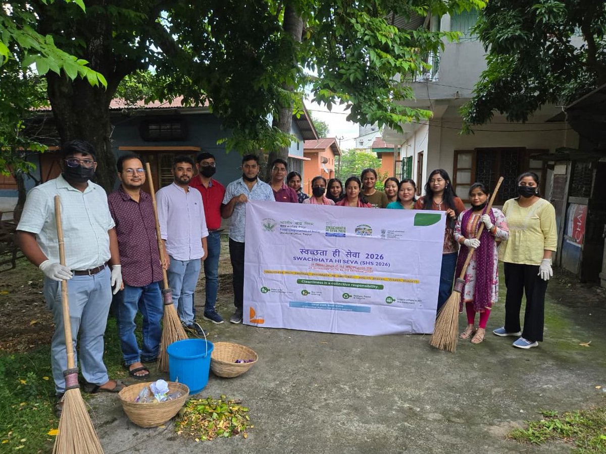 DoTezpur's tweet photo. @AssamFci 
मंडल कार्यालय के अधिकारियों एवं कर्मचारियों ने “स्वच्छता ही सेवा 2026” अभियान के अंतर्गत स्वच्छता अभियान में घर-घर जाकर  और नागरिकों की भागीदारी के जागरूकता कार्यक्रम उत्साहपूर्वक सहभागिता की। स्वच्छता में सहभागिता, स्वच्छ भारत, विकसित भारत की प्रतिबद्धता-ओर एक कदमI https://t.co/P9wK3Lqmkf
