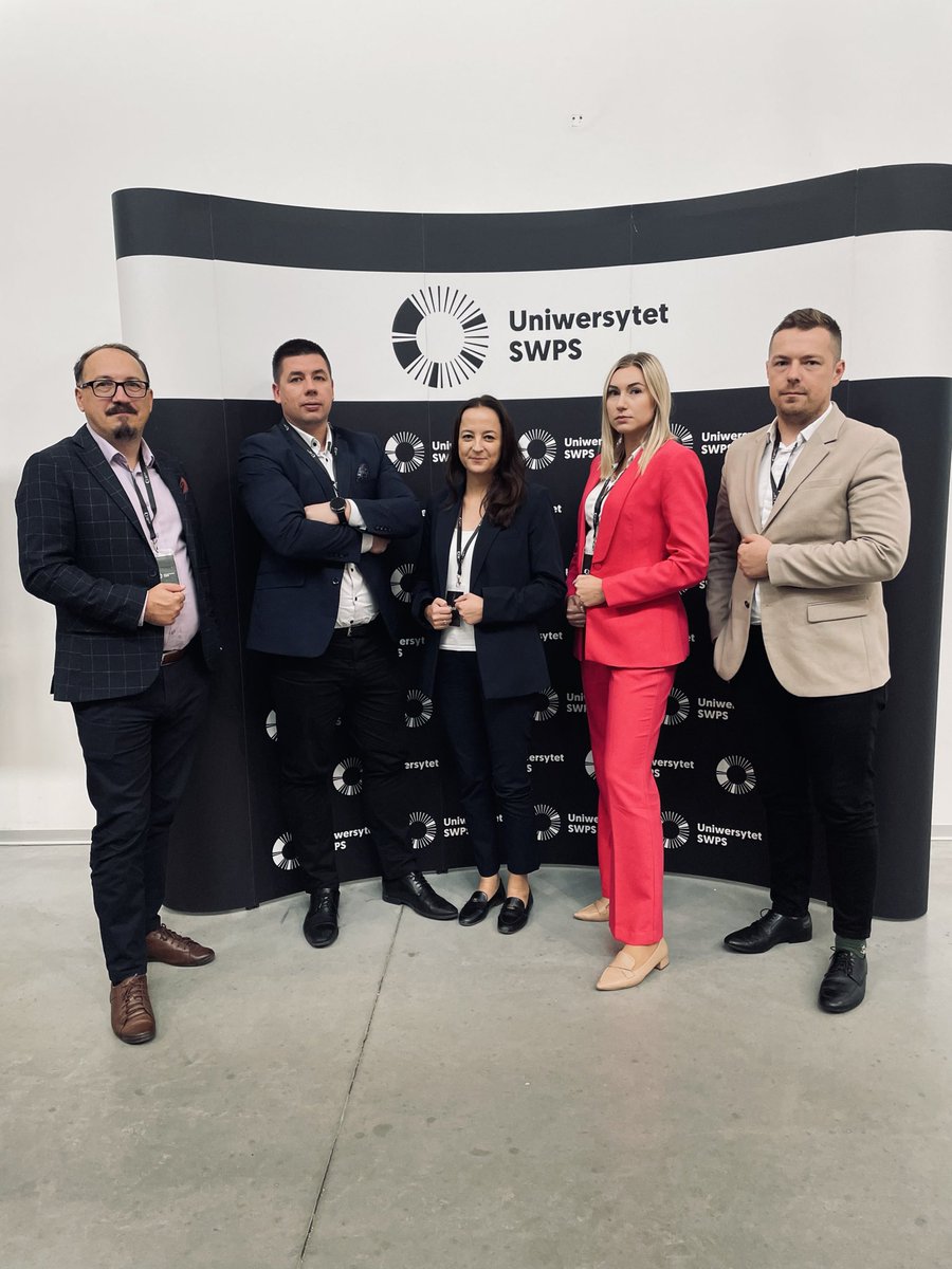 Karolinaborr's tweet photo. Dziś na Uniwersytecie SWPS we Wrocławiu – konferencja „Kredyt konsumencki u progu nowej ustawy”. Rozmawiamy o ochronie konsumenta, sankcji i skuteczności nowych regulacji. #KredytKonsumencki #SKD https://t.co/vmM3nsUF4r