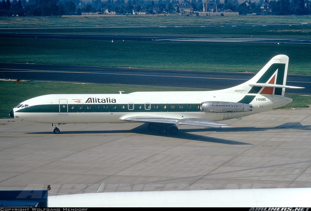 n194at's tweet photo. Alitalia
Sud SE-210 Caravelle VI-N
Reg: I-DABG
DUS/EDDL Flughafen Düsseldorf
Date: 1974
Photo credit Wolfgang Mendorf
#AvGeek #Airline #Aviation #AvGeeks #Caravelle #DUS #Düsseldorf @dusairport #Alitalia 🇮🇹 https://t.co/4435GgPvGb
