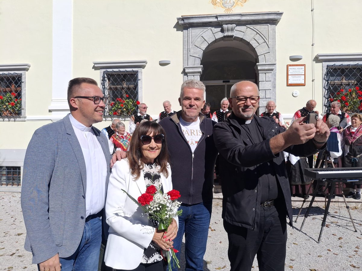 JozePlut's tweet photo. Dan ❤️.
Imenitna družba! Hvala za povabilo! https://t.co/QRry31ODWf