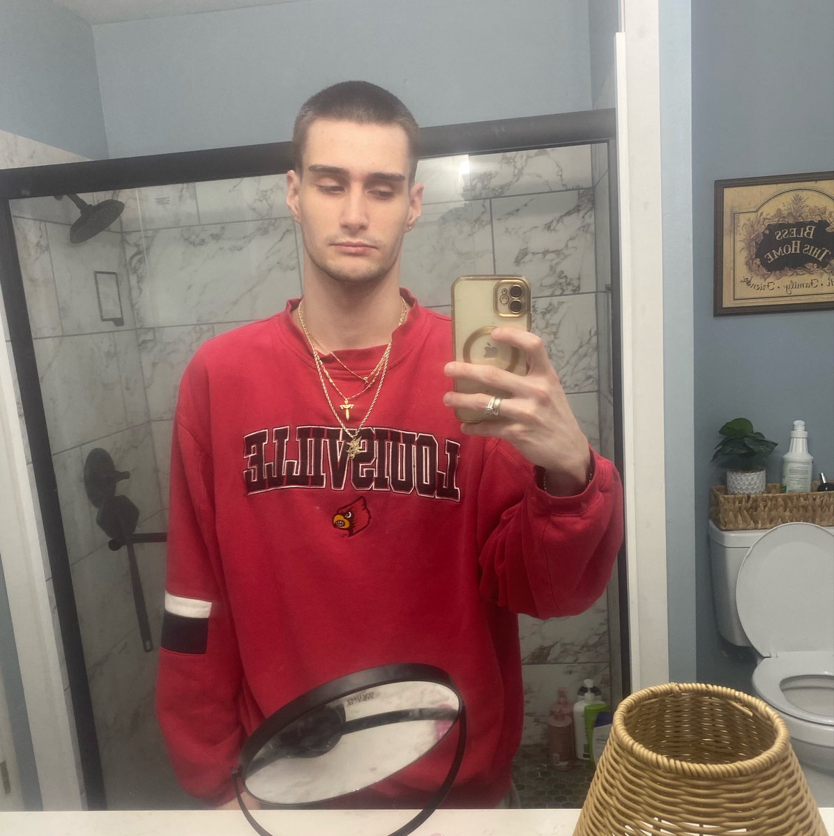 lilslavicboy's tweet photo. Buzz cut shawty what y’all think, chat? https://t.co/oqEmCluc0T