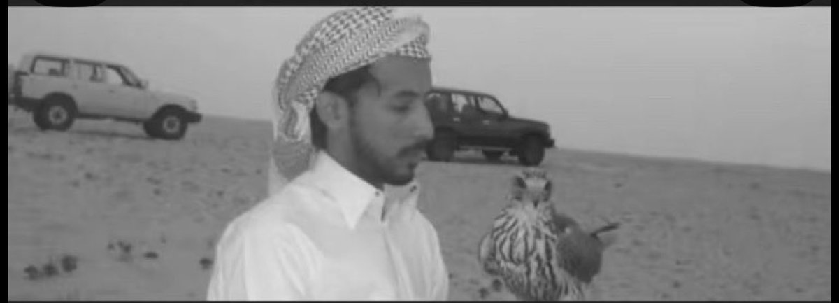 s5o_iii's tweet photo. غياب بلا سبّه هجاد بلا تنبيه وجفا أغلا العرب نار على الكبد وهاجه نضج قلبي من البعد وش حاجتك 

تكويه جفاك الجمر والصبر في بعدك الصاجه طبع حبك بقلبي والايام ما تمحيه هذا هجرك يحاول 

يموجه ولا ماجه يموت الأمل لكن ضنون الغلا 
تحييه وعروق الوفا فالروح والقلب وجّاجه

- محمد بن فطيس . https://t.co/uXp3gLC3rl