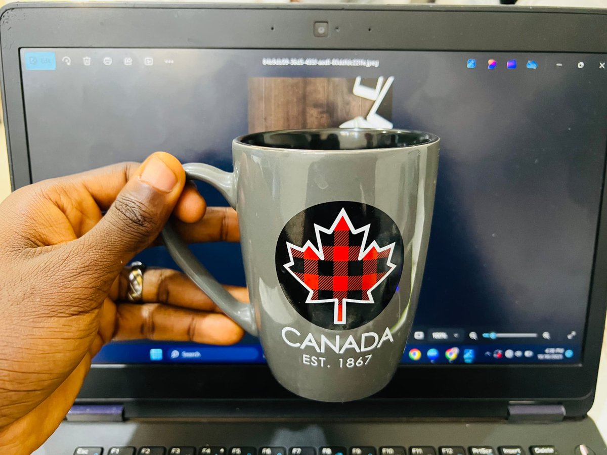 GlitItec68441's tweet photo. We print posters 🖨️

We print Jotters 📒

We print on shirts 👕

We do gift boxes &amp; gift items 🎁

We print diaries/journals 📔

We make throw pillows of different types 🛋️

We print on mugs &amp; magic mugs ☕

We print Roll-up banners 🖼️

We print Flyers 📄

Plus, anything branding https://t.co/vbke1qa2PB
