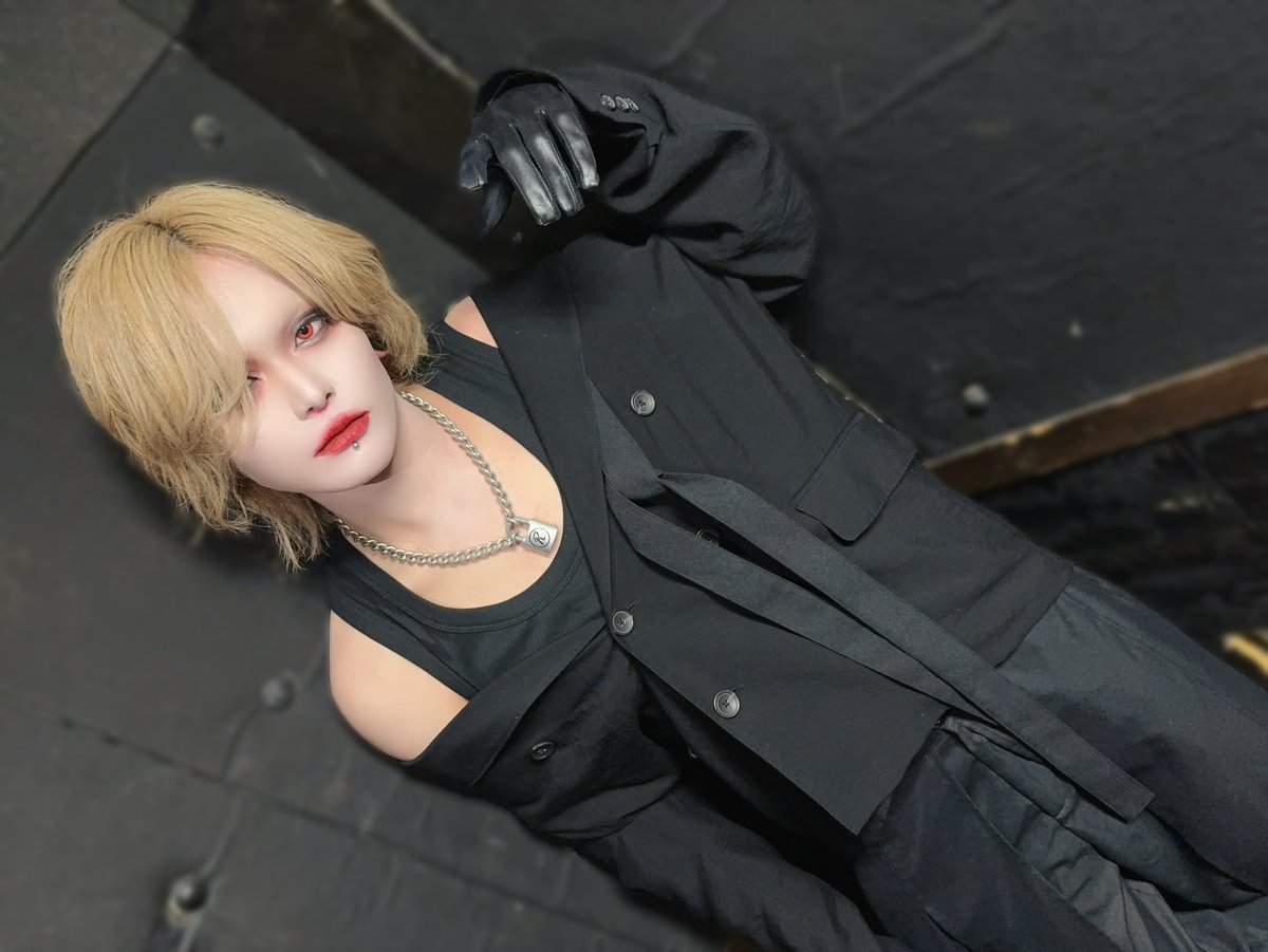 maxvagina's tweet photo. 9/25 at池袋blackhole
1番手MayBachでした。

今後ともよろしくなん https://t.co/Fce1vdRKXC