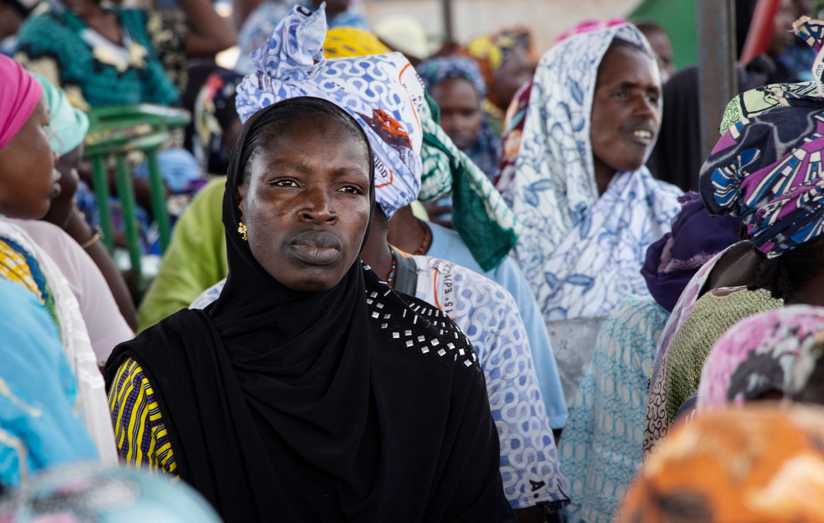 onufemmesmali's tweet photo. Grâce aux initiatives soutenues par ONU Femmes et ses partenaires, +14.500 femmes au #Mali ont renforcé leurs compétences en leadership et en engagement citoyen. Une société plus inclusive se construit lorsque les femmes participent pleinement aux décisions dans les communautés. https://t.co/WF74GM1Yrs
