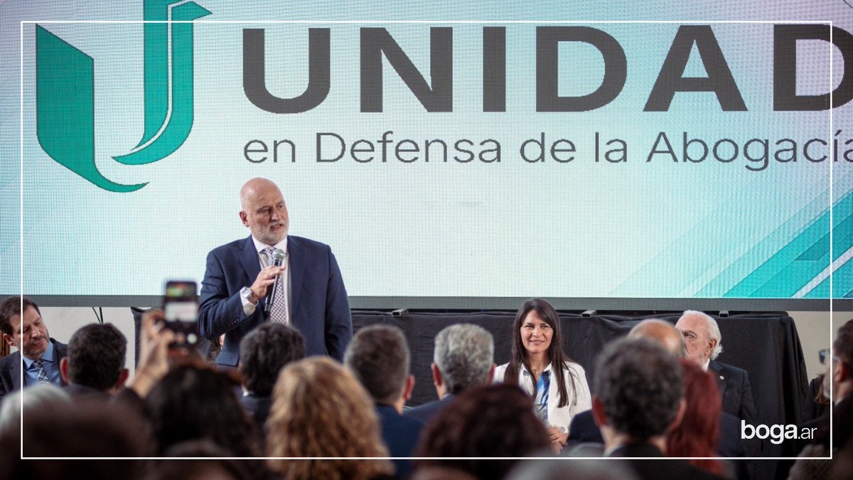 boga_ar_'s tweet photo. ● MAGISTRATURA ● Apadrinada por Gil Lavedra, la lista Unidad en Defensa de la Abogacía presentó a sus candidatos y propuestas para el Consejo con un acto en la Facultad de Derecho de la Universidad de La Plata: la encabeza el abogado "Nacho" Biglieri. 📸 https://t.co/szfdt7D3af