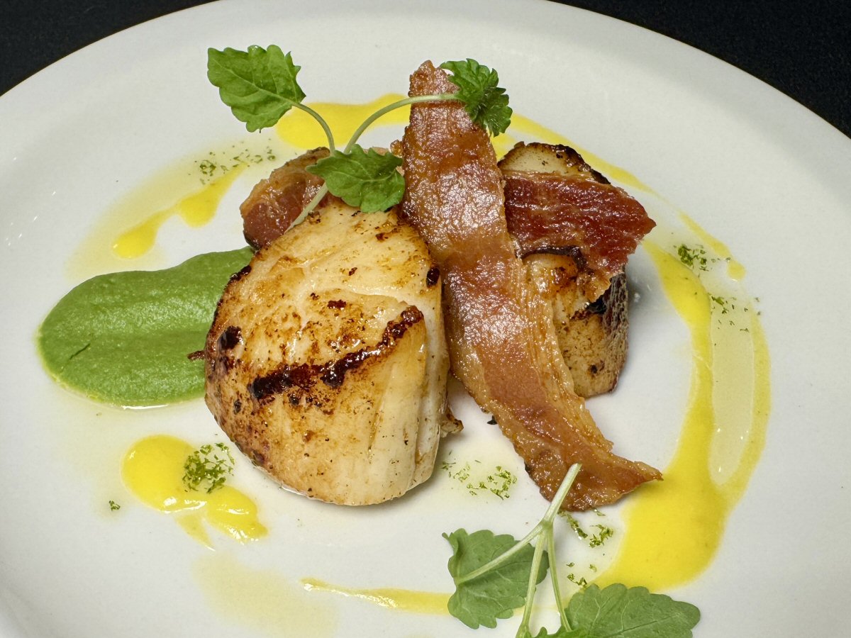StickyBeakBlog's tweet photo. Invited: Telmont Champagne, beautifully crafted food and a memorable evening at Restaurant 1650, Ye Olde Bell Hotel &amp; Spa, Barnby Moor 🥂

Read our review: https://t.co/rfDLptWQdx

Food and drinks complimentary; no payment or editorial control. https://t.co/pRbf0SUTqN