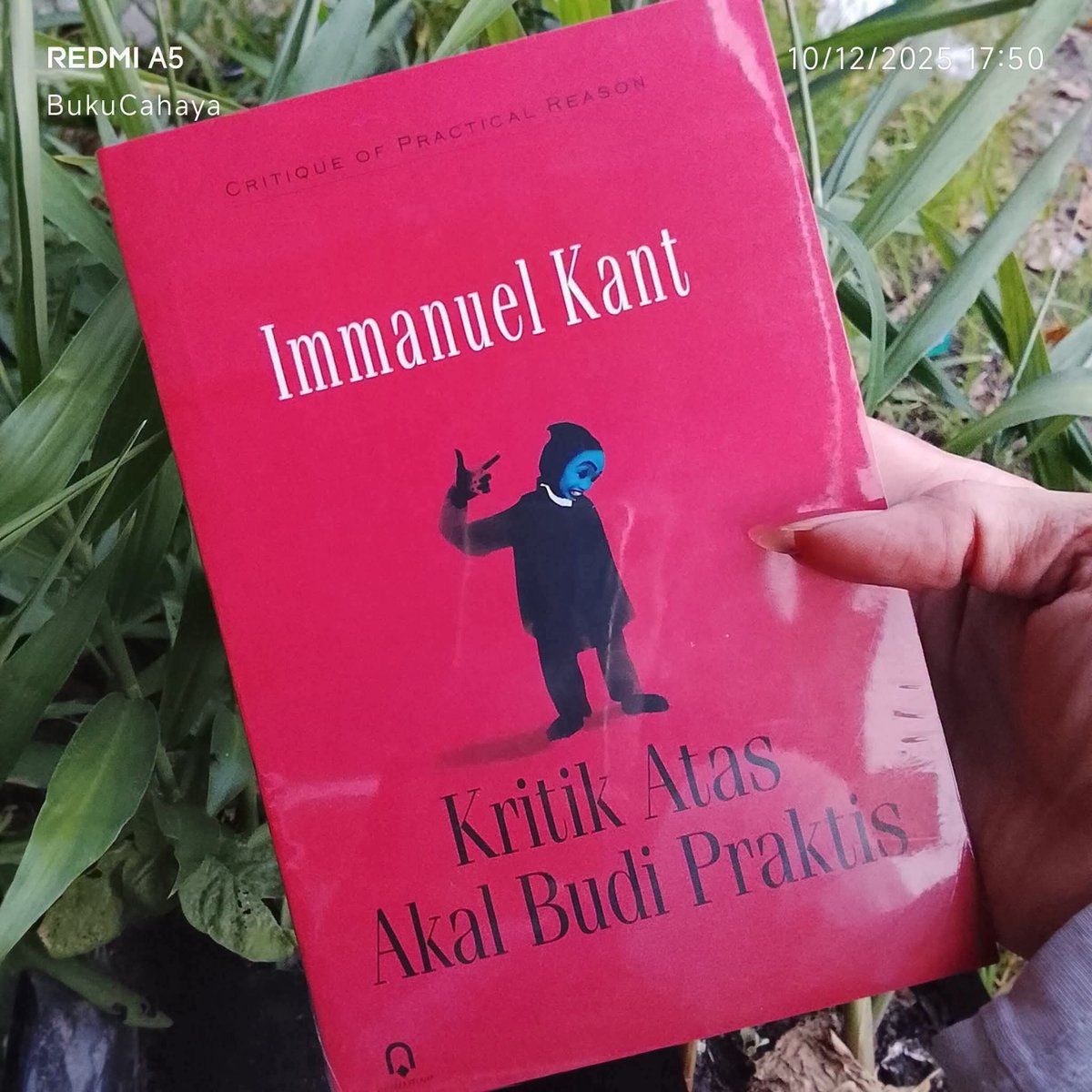 CahayaBookstore's tweet photo. Kritik Atas Akal Budi Praktis - Critique of Practical Reason
Immanuel Kant
Pustaka Pelajar
270 hlm (300 gram)
segel, original
Rp. 55.000
#bukucahaya 👈klik utk buku lain
#KritikAtasAkalBudiPraktis #ImmanuelKant #filsafat #kant https://t.co/Nk9jTqdFEg