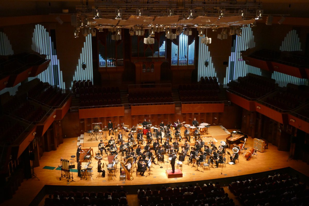 OsakaShion's tweet photo. 【御礼💐】

🎼ブラスdeシネマ by The Symphony Hall Super Brass🎞️
📍ザ・シンフォニーホール

豪華プロジェクションマッピングとともにお送りするSuper Brass公演。
本日もたくさんのお客様にお越しいただき、ありがとうございました😆✨
名作の映画音楽をお届けいたしましたが、お楽しみいただけましたでしょうか？🎬🍿🎶

次回のSuper Brass公演は、年末に開催🎉
ゴスペルのTHE SOULMATICS、そしてゲストに大山太徳氏をお迎えします😎🎙️✨

2026年の締めくくりは、ぜひザ・シンフォニーホールで🎶
皆さまのご来場をお待ちしております‼️

✅The Symphony Hall Super Brass×THE SOULMATICS ゴスペル
〜The Symphony Hall 2026年末スペシャルコンサート〜
日時：2026年12月29日(火) 15:00開演
指揮：喜多弘悦
ゴスペル：THE SOULMATICS
スペシャルゲスト：大山太徳
演奏：The Symphony Hall Super Brass
会場：#ザ・シンフォニーホール

👇チケット発売日・詳細はこちら👇
https://t.co/zO7CcCtZM0

#オオサカシオン
#吹奏楽