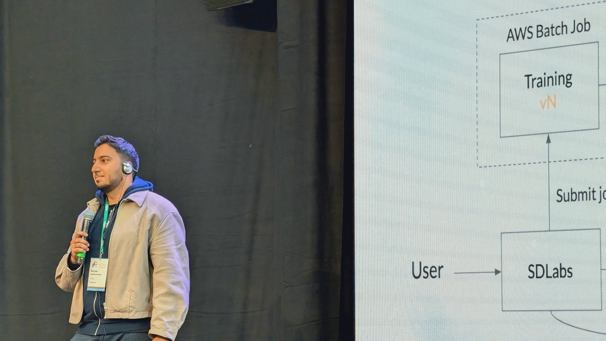 AtinaryTech's tweet photo. Back from @PyData Amsterdam! 🇳🇱

Our ML engineers shared how we serve personalized ML at scale in #SDLabs:
- Rayan Daod Nathoo on evolving runtimes for low-latency ML predictions
- Daniel Pacheco Gutierrez on the Stable Matching Problem (1/3) https://t.co/r6YCn6dqTP